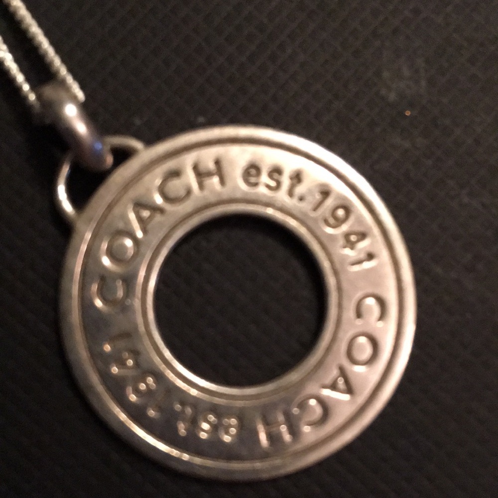 🤗- RHTF Vintage Signature Coach Open Circle Silver 925 Necklace - Picture 2 of 7